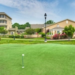 Image of Westside Garden Plaza (3)