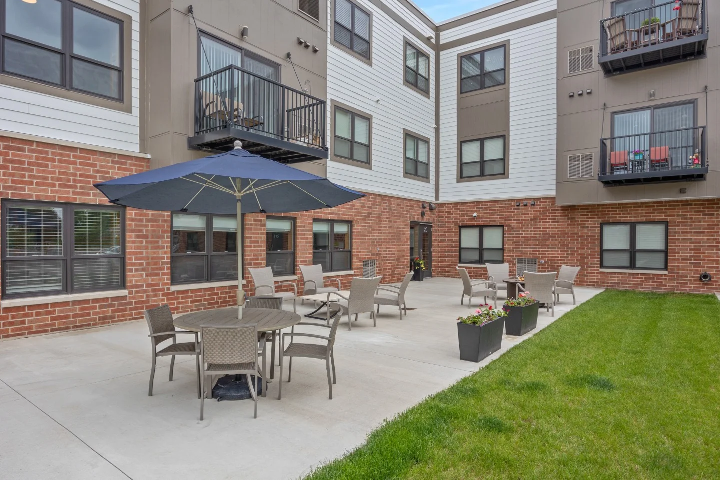 Image of Ecumen Pathstone Latitude (5)