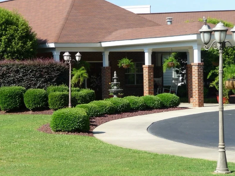 Image of Autumn Cove Retirement Community (1)
