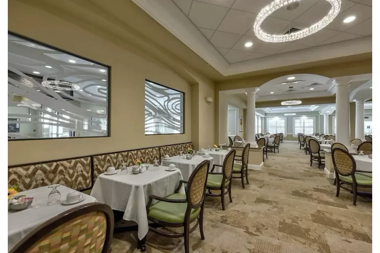 Image of Aston Gardens at Pelican Pointe (6)