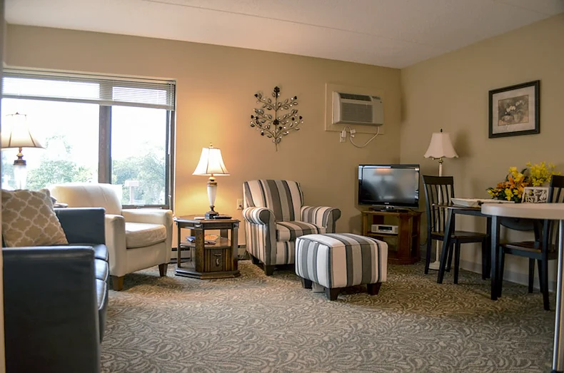 Image of Bethany on University Senior Living (4)