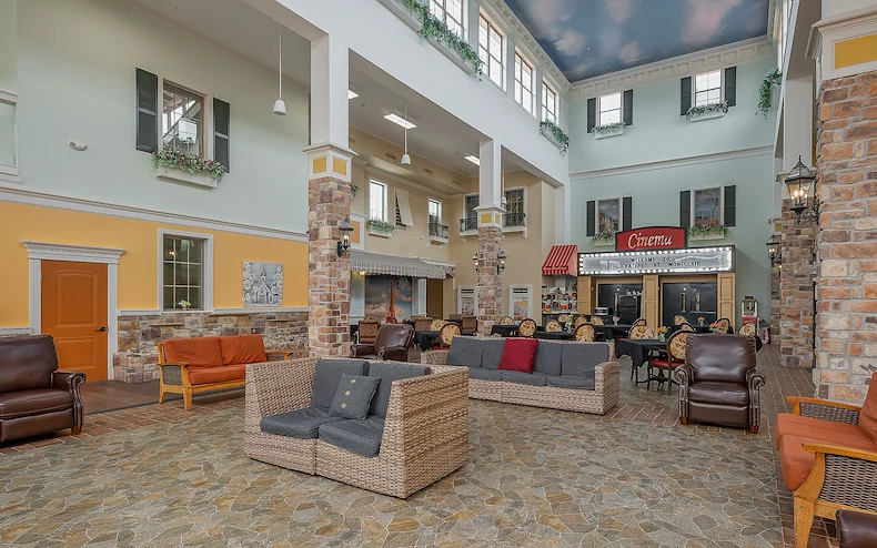 The Chateaus at Montclair Senior Memory Care in Shreveport, LA dining room