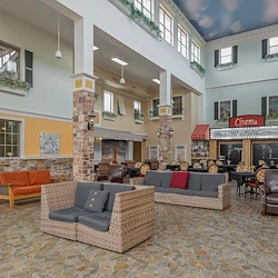 The Chateaus at Montclair Senior Memory Care in Shreveport, LA dining room