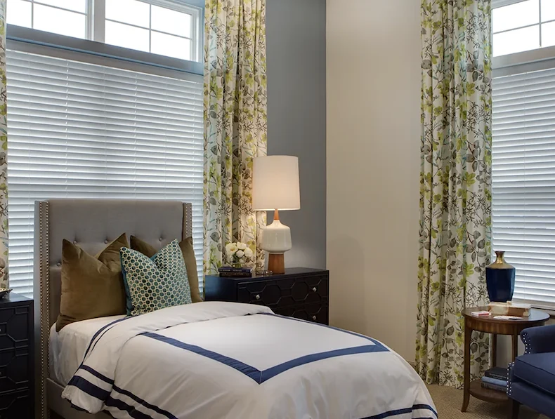 Image of American House Town and Country (8)