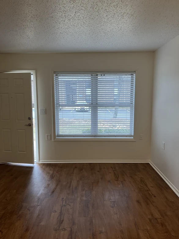 Image of Miller Oaks Apartments (7)