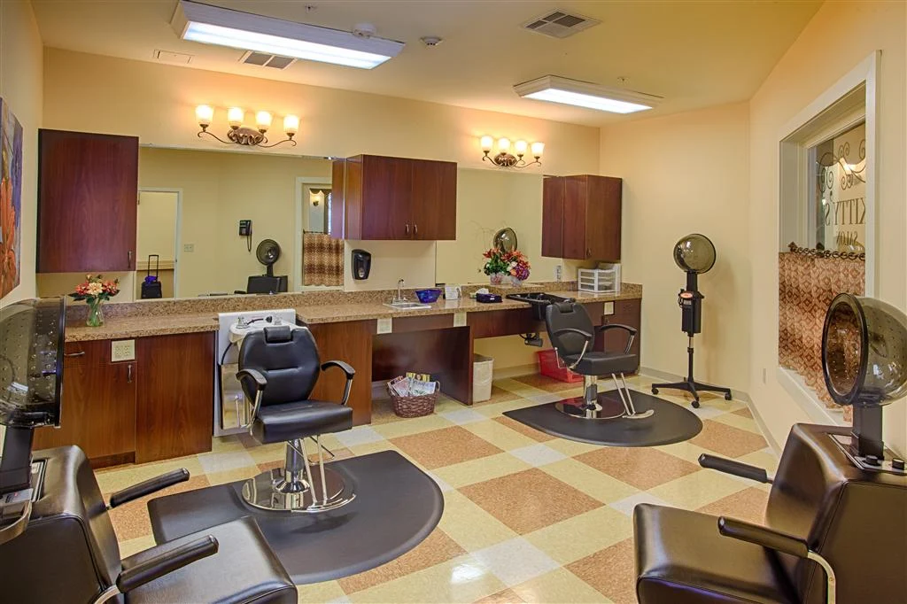 Image of The Crescent (4)