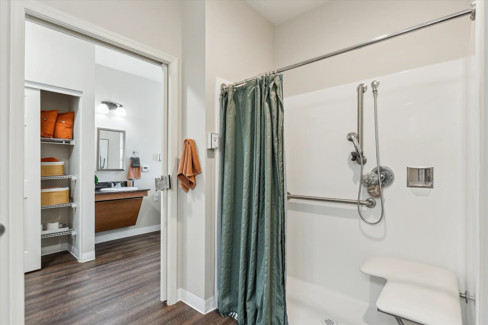 Image of The Groves (5)