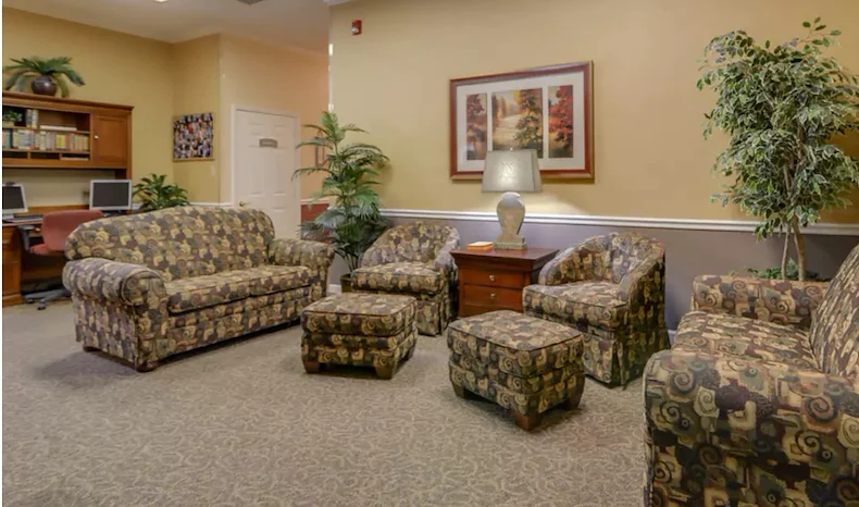 Image of Azalea Court Senior Living (6)