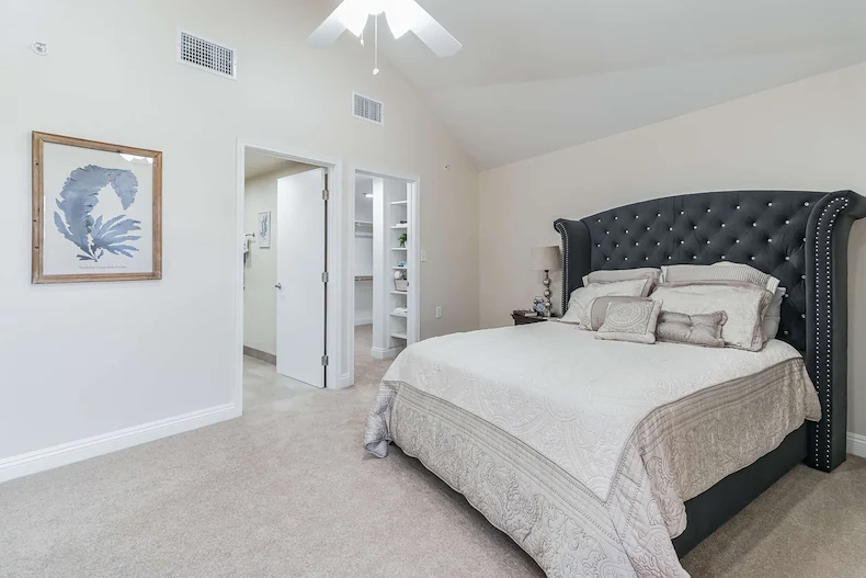 Rosewood Senior Living in Bakersfield, CA, bedroom