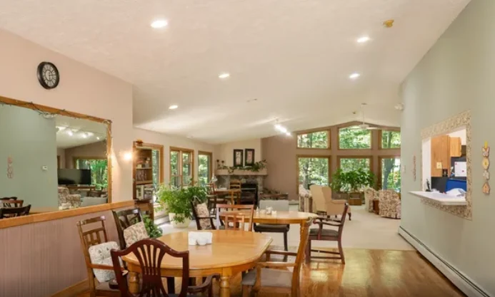 Image of Life of Riley - Maples (6)