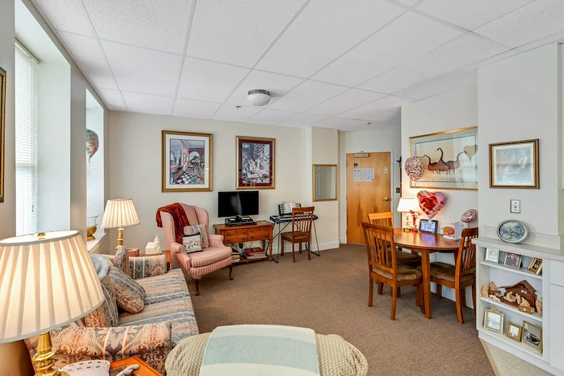 Image of Spring Oak at Bedford (9)