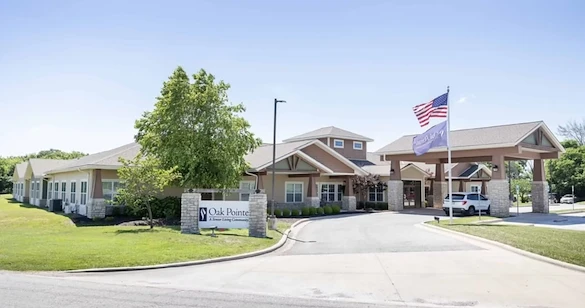 Image of Oak Pointe of Neosho (1)