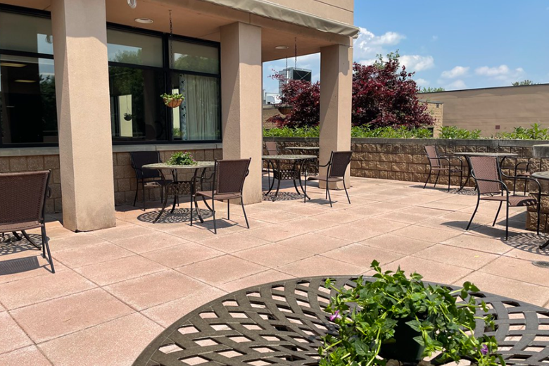 Image of UHS Senior Living at Ideal (10)