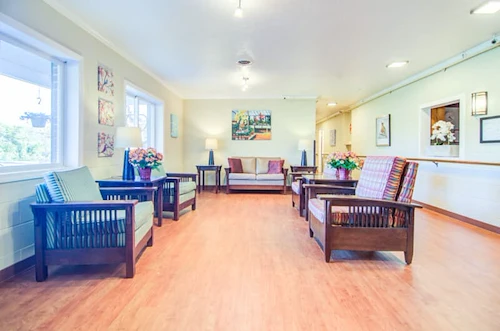 Image of Cardinal Senior Living Bedford (4)