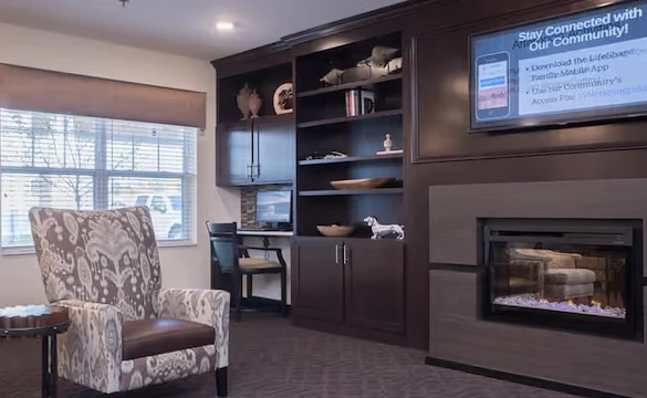 Image of Violet Springs Senior Living (3)