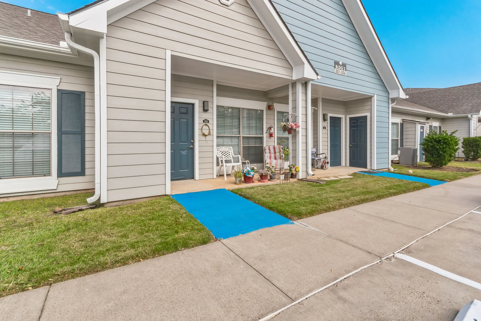 Image of Lake Jackson Manor (3)