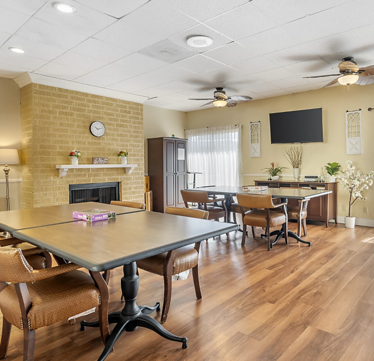 Image of Greenleaf Court Senior Living (3)