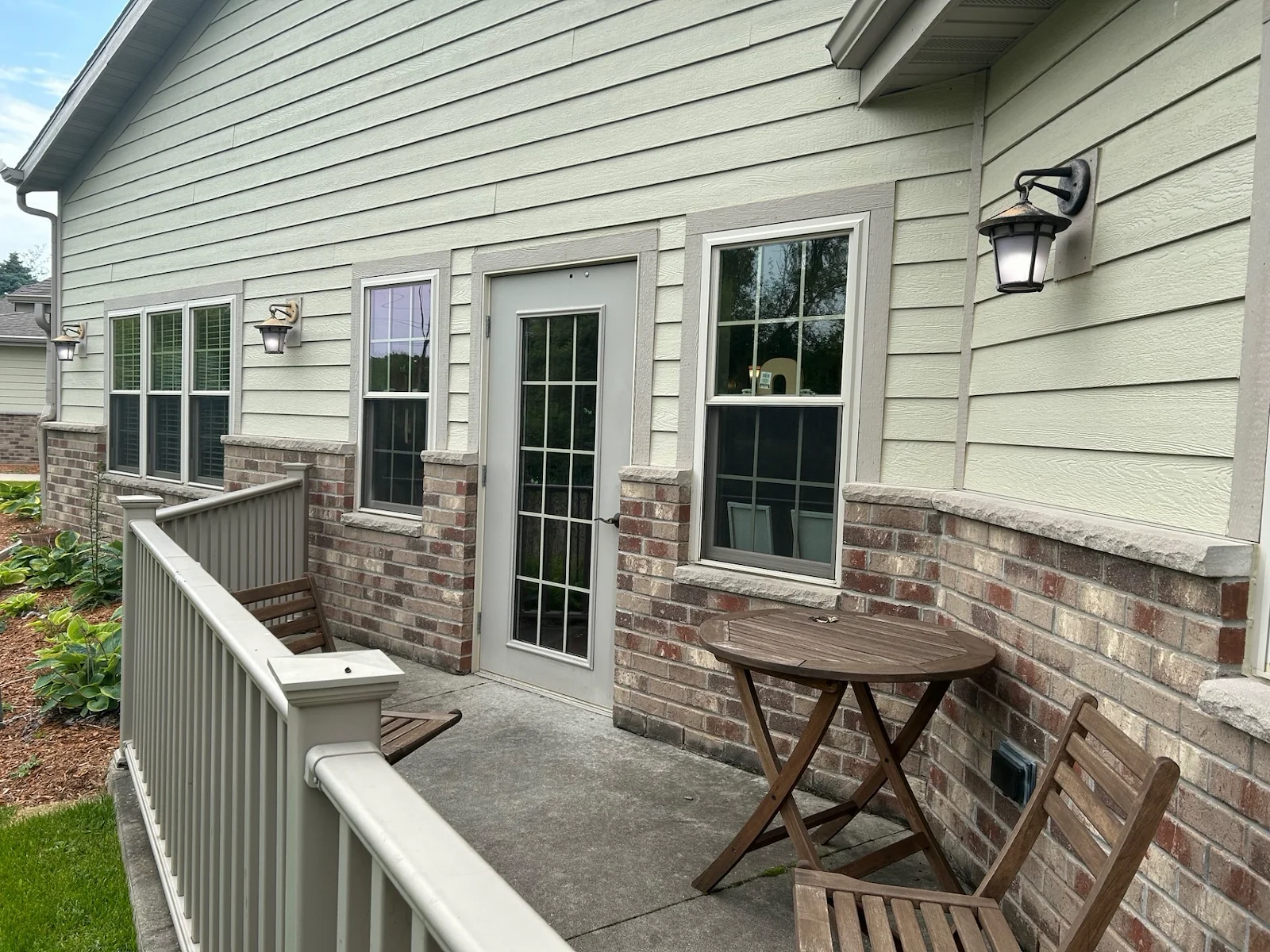 Image of Dimensions Living Pewaukee East (3)