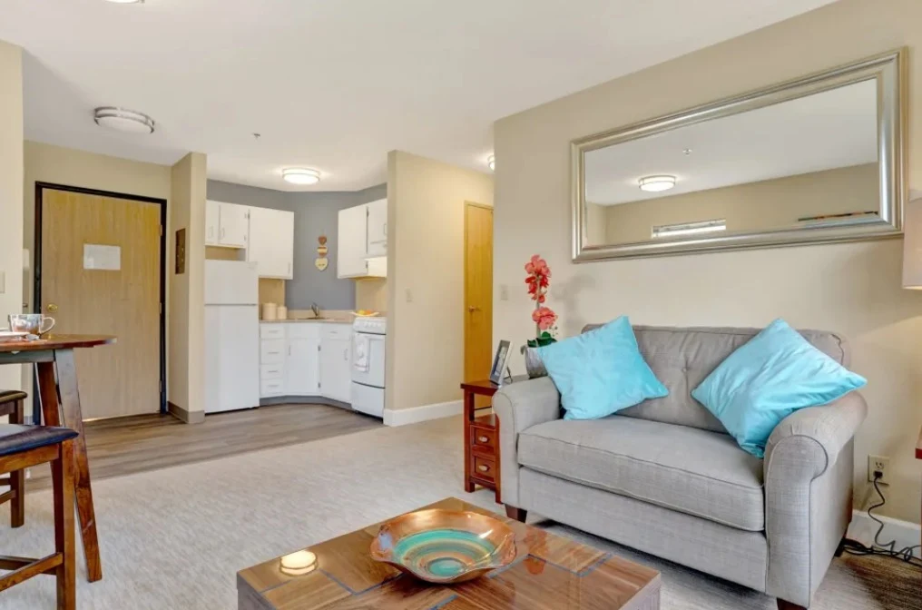 Image of Mountlake Terrace Plaza (4)