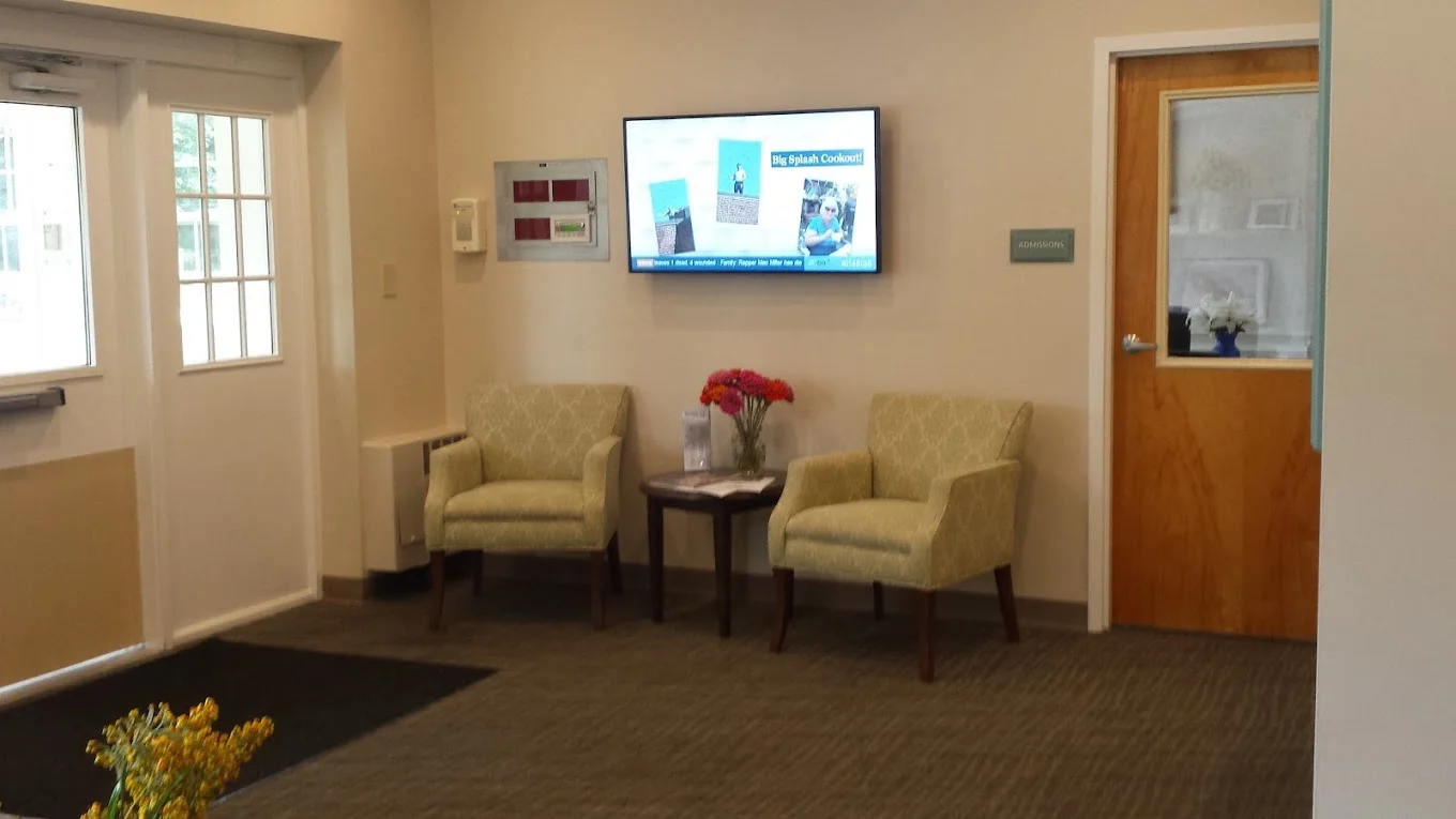 Image of Royal Of Cotuit (2)