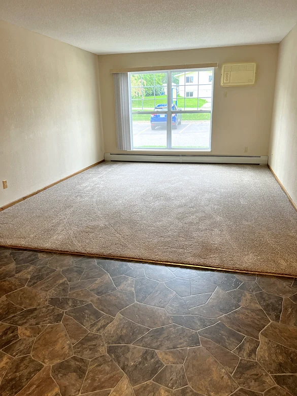 Image of Heritage Square Apartments (3)