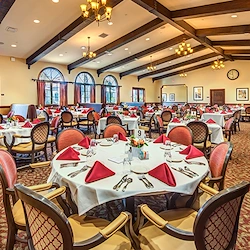 Covenant Living at Mount Miguel in Spring Valley, CA, dining room
