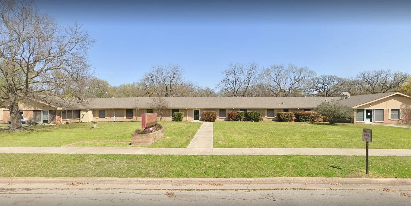 Image of Oak Manor Of Commerce Nursing And Rehabilitation (5)