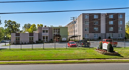 Image of Jordan Square Apartments (1)