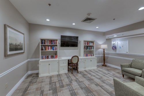 Image of Cedarhurst of Godfrey (7)