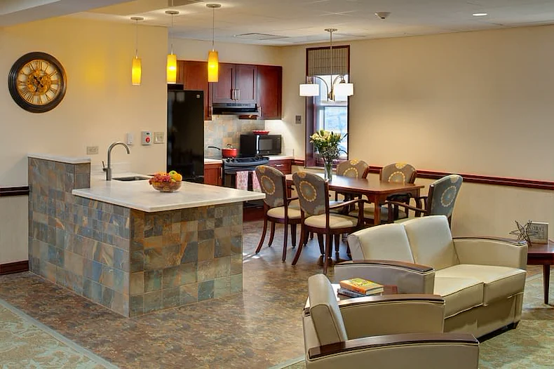 Image of Snf-The Villa At Marymount (2)