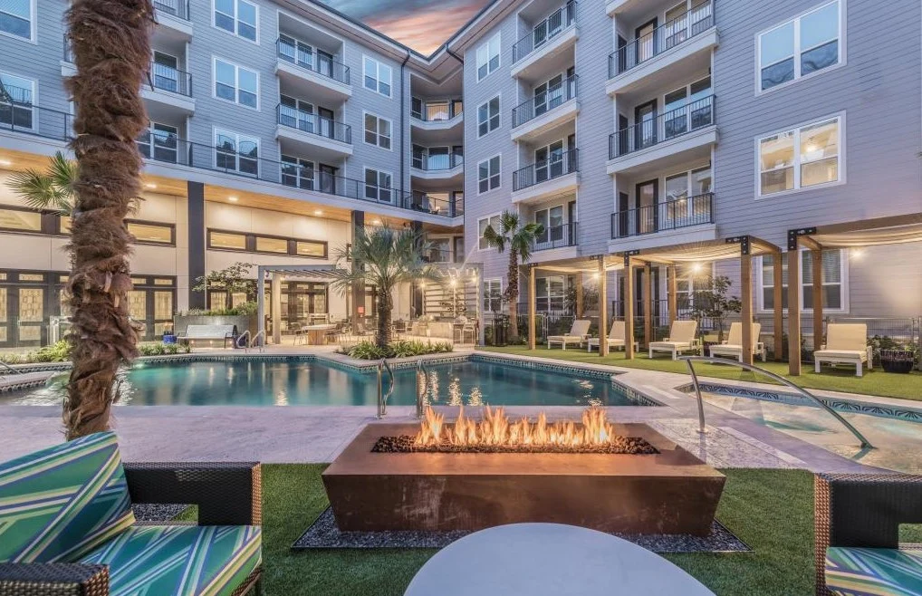 Image of Overture Domain (1)