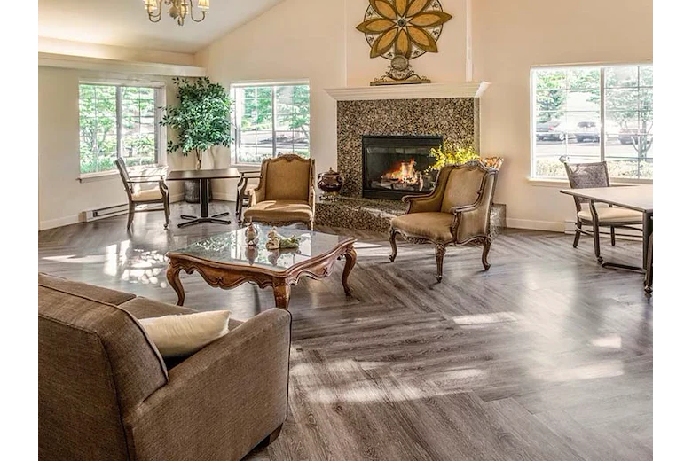Image of Holiday Bluebird Estates (5)