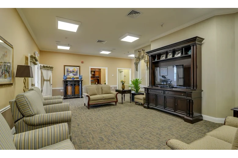 Image of Colony Pointe Senior Living (4)
