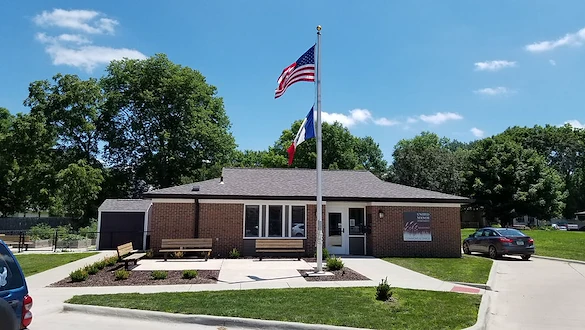 United Manor independent senior living in DeWitt, Iowa front exterior
