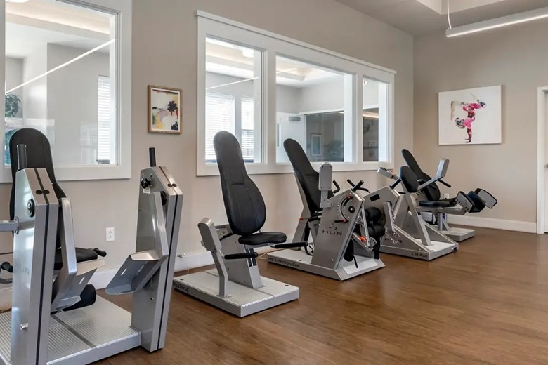 Image of Tiffany Springs Rehabilitation & Health Care Center (7)