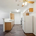 Image of Henderson Manor (6)