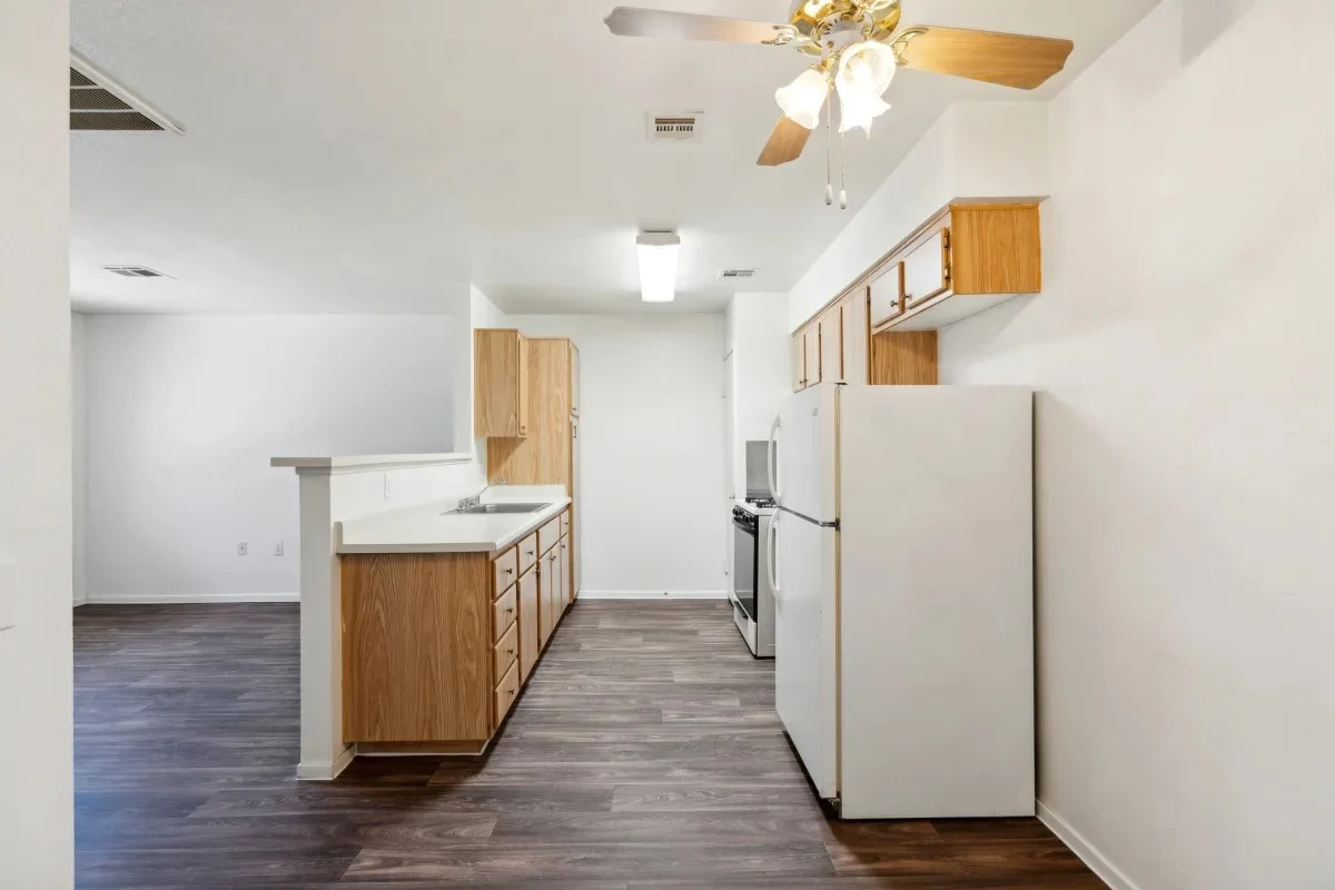 Image of Henderson Manor (6)