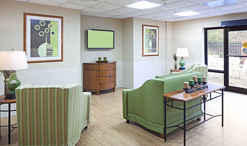 Image of Advanced Rehab At Autumn Lake Healthcare (2)