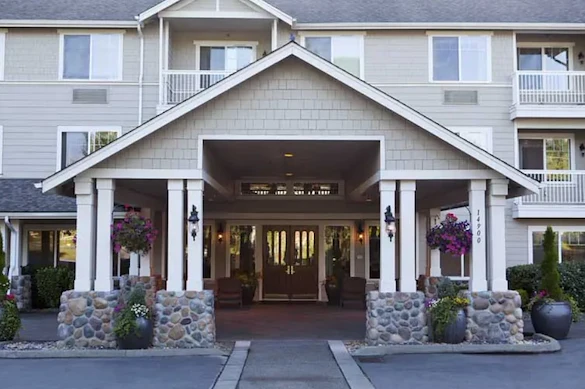 Image of Aegis Living Shoreline (1)