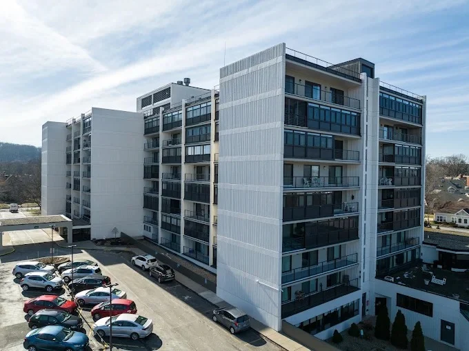 Image of Valley Manor (1)