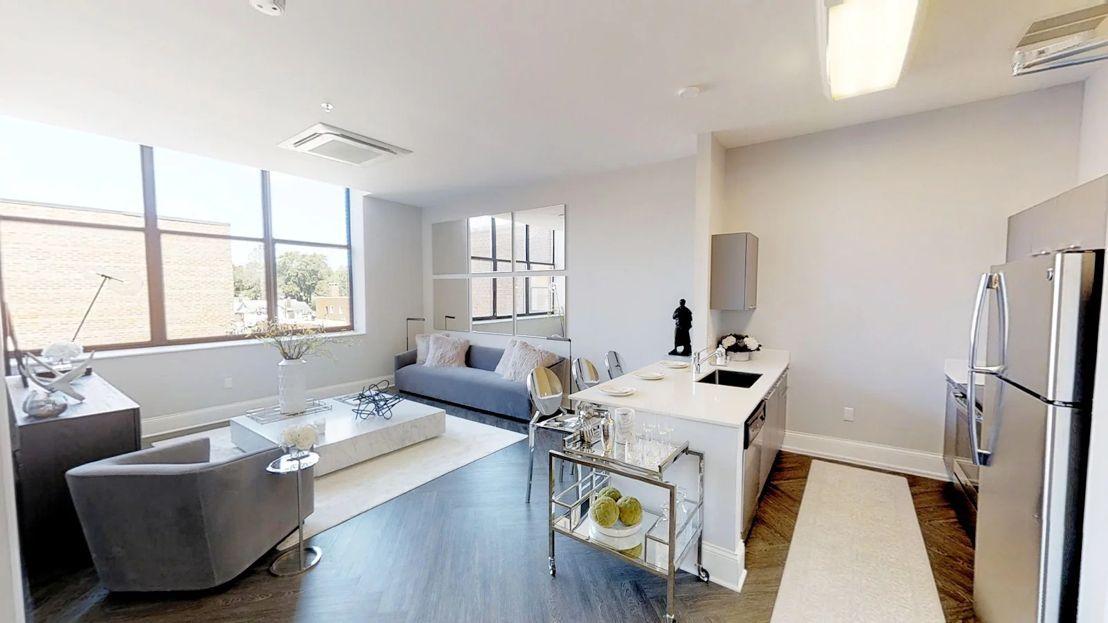 Image of The James of Ferndale (5)