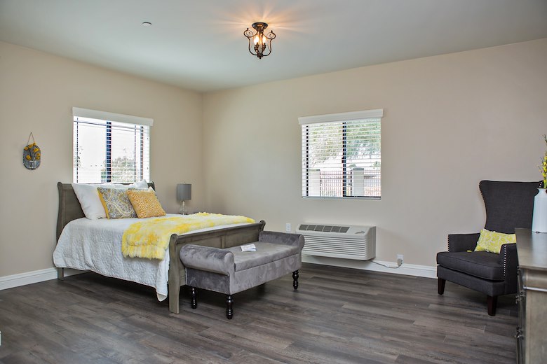 Image of Beehive Homes of Arrowhead (5)