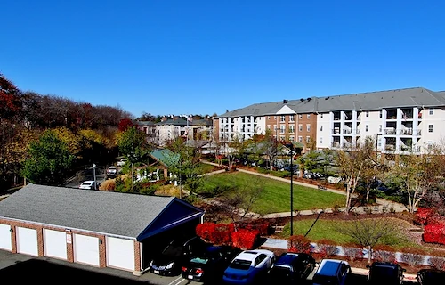 Image of Kentlands Manor (62+) (9)