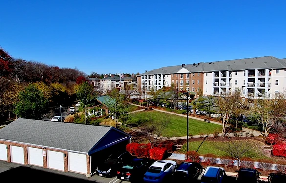 Image of Kentlands Manor (62+) (9)