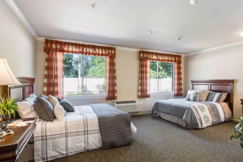 Image of Cardinal Court Senior Living (3)