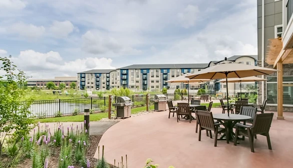 Image of Applewood Pointe of Eagan (3)