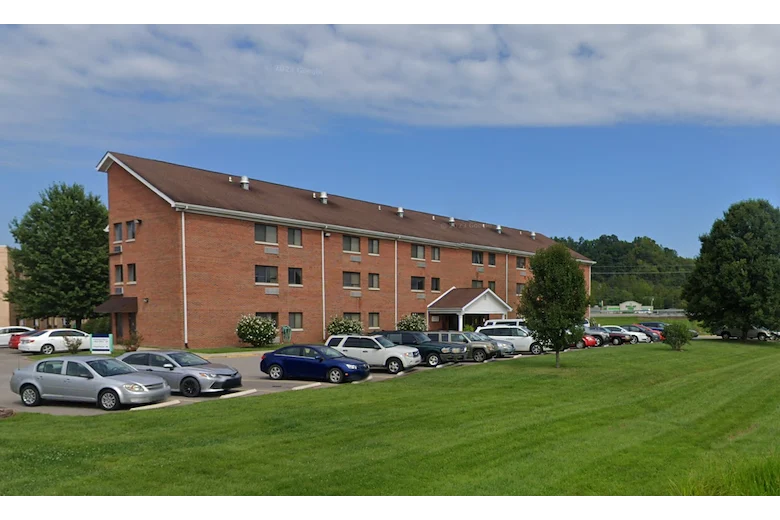 Image of Chapel House & Friendship House in Grayson (3)