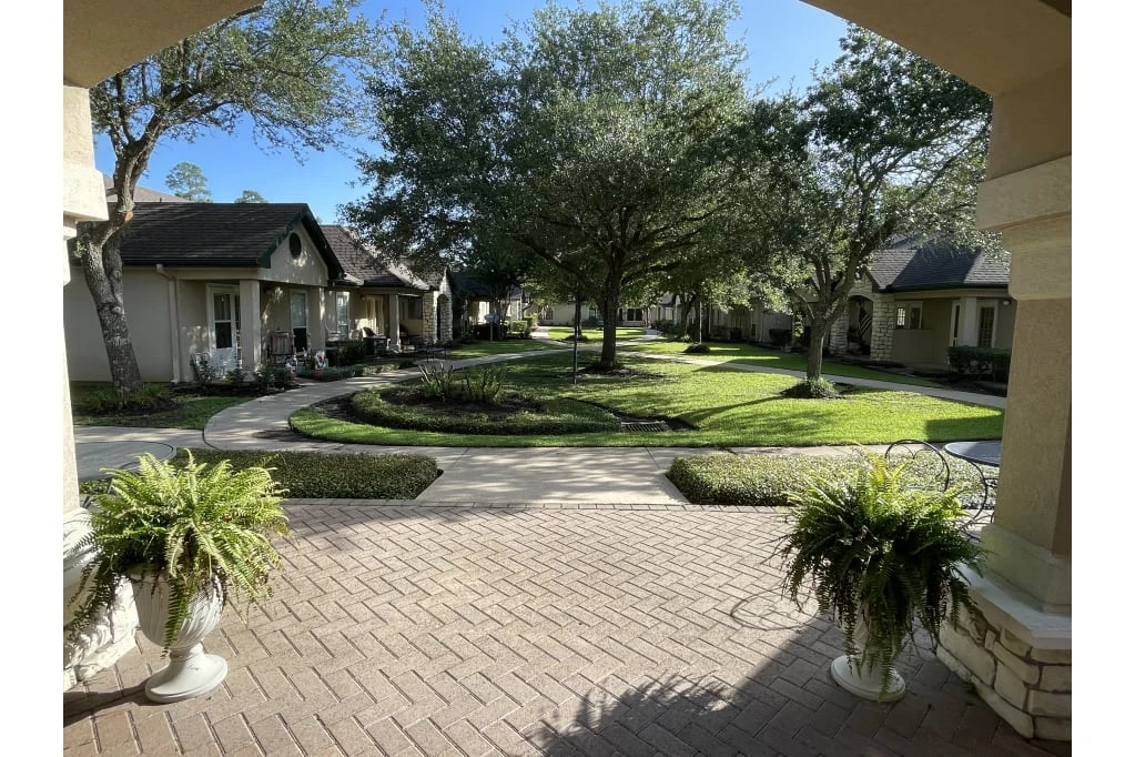 Image of Carriage Inn Conroe (2)