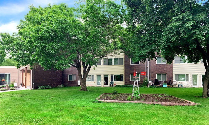 Image of Woodland Apartments (2)