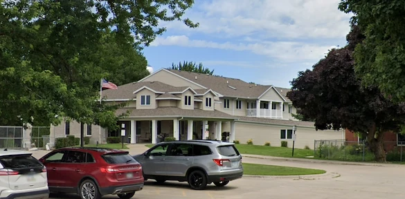 Image of Mills Harbour Assisted Living Lake (1)